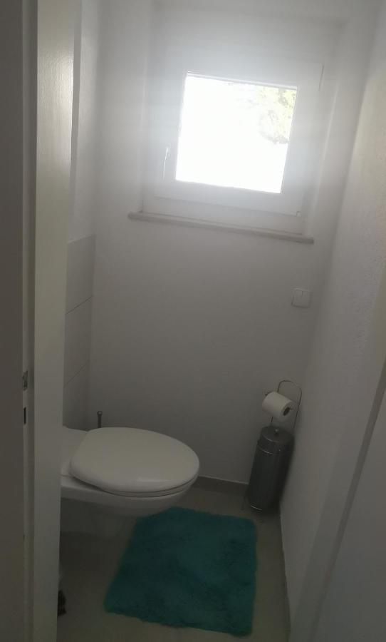 Privates Zimmer In Ruhiger Lage Heidenheim-Steinheim Am Albuch Luaran gambar